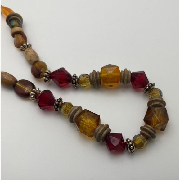 Vintage Beaded Necklace Wood and Plastic Faceted Beads Retro Red Orange - Picture 6 of 7